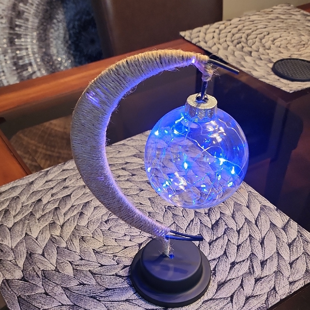 Purple LED Moon Lamp - Picture 3 of 7